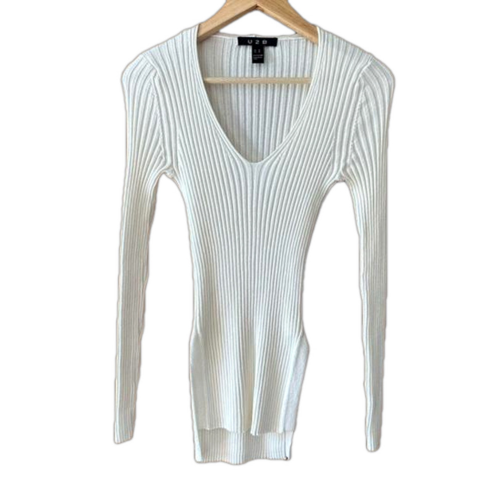 U2B White Ribbed V-Neck Sweater Long Sleeve Fitted Knit Top - Medium